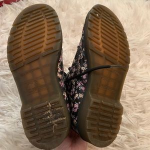 Dr. Martens Shoes - Dr. Martens Floral 8-Hole Boots 🌸 Dr. Martens Shoes - Dr. Martens Floral 8-Hole Boots 🌸